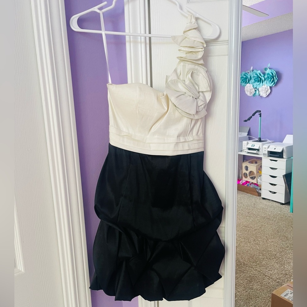 Juniors cocktail dress